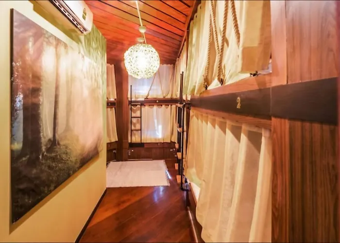 100 Years Building Bangkok Old Town By SeenHostel